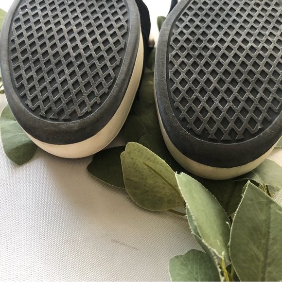 Donald J. Pliner Platform Sneakers - Picture 9 of 10